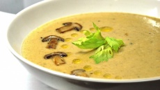 Суп-пюре с сыром и грибами